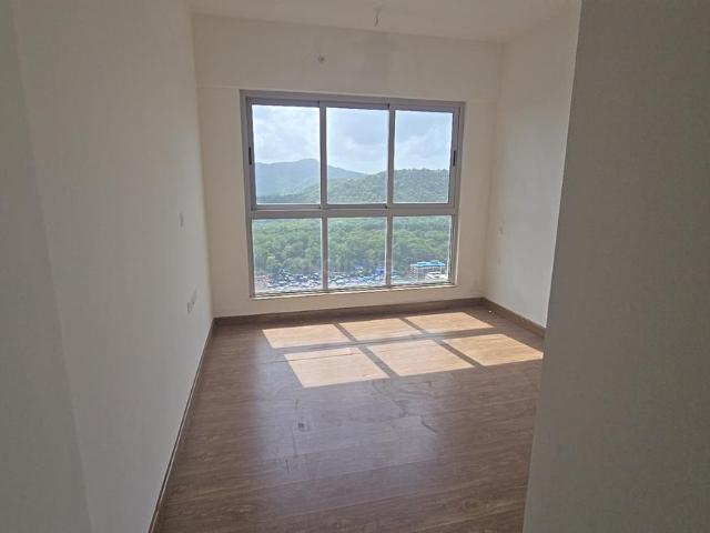 2 BHK Apartment in Mulund West for resale Mumbai. The reference number is 19970728