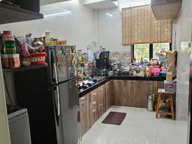 2 BHK Apartment in Mulund West for resale Mumbai. The reference number is 20047611