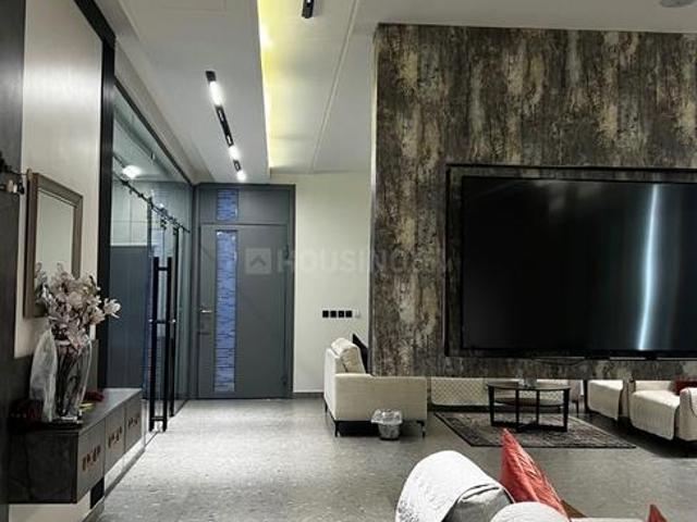 2 BHK Apartment in Mumbai Central for resale Mumbai. The reference number is 20224104