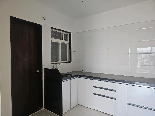2 BHK Apartment in Mundhwa for rent Pune. The reference number is 18604003