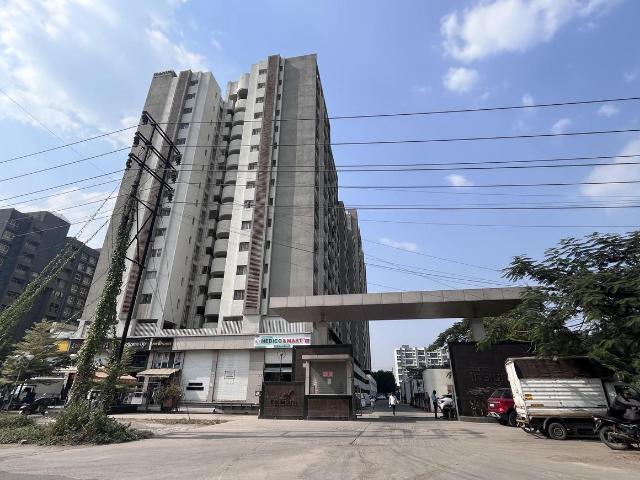 2 BHK Apartment in Mundhwa for rent Pune. The reference number is 20313929