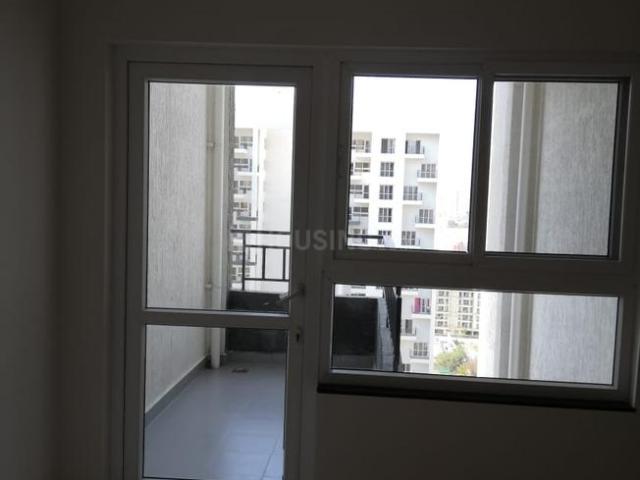 2 BHK Apartment in Mundhwa for rent Pune. The reference number is 20796777