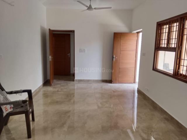 2 BHK Apartment in Munirka for rent New Delhi. The reference number is 19636438