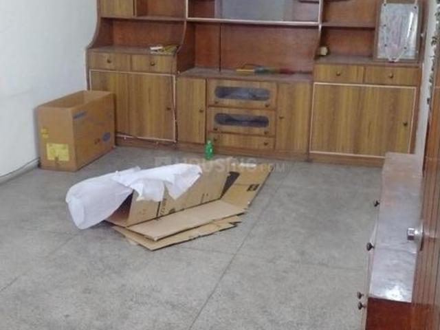 2 BHK Apartment in Munirka for resale New Delhi. The reference number is 18649087