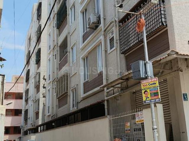 2 BHK Apartment in Murugeshpalya for rent Bengaluru. The reference number is 20691513