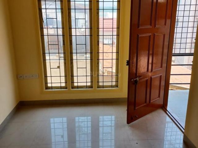 2 BHK Apartment in Murugeshpalya for rent Bengaluru. The reference number is 20751147