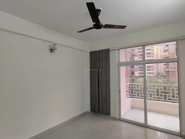 2 BHK Apartment in Noida Extension for rent Greater Noida. The reference number is 10470421