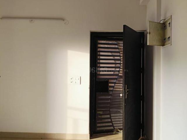 2 BHK Apartment in Noida Extension for rent Greater Noida. The reference number is 14723481
