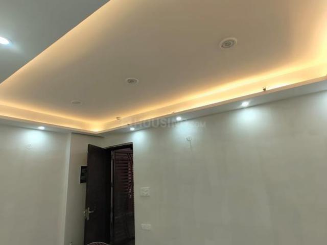 2 BHK Apartment in Noida Extension for rent Greater Noida. The reference number is 18779211