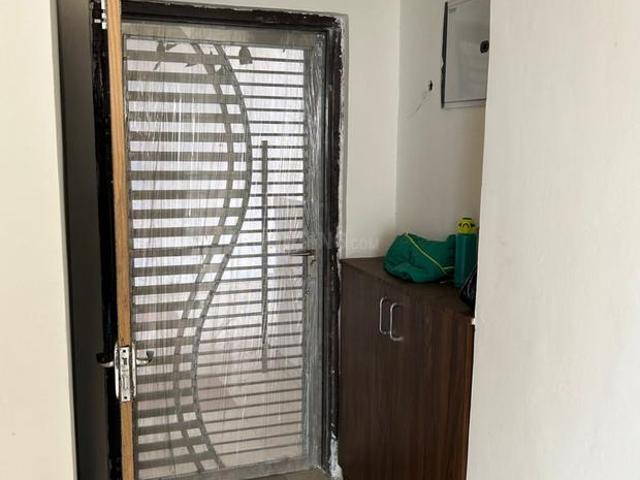 2 BHK Apartment in Noida Extension for rent Greater Noida. The reference number is 18797325