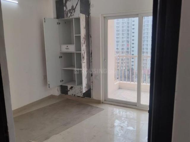 2 BHK Apartment in Noida Extension for rent Greater Noida. The reference number is 18153475