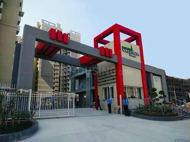 2 BHK Apartment in Noida Extension for rent Greater Noida. The reference number is 18208627