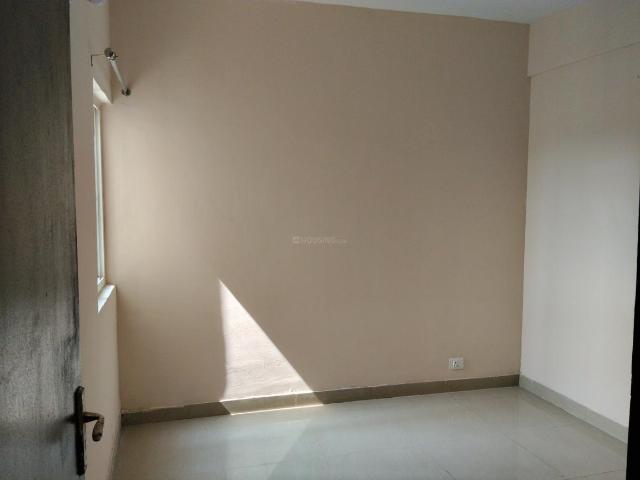 2 BHK Apartment in Noida Extension for rent Greater Noida. The reference number is 19599173