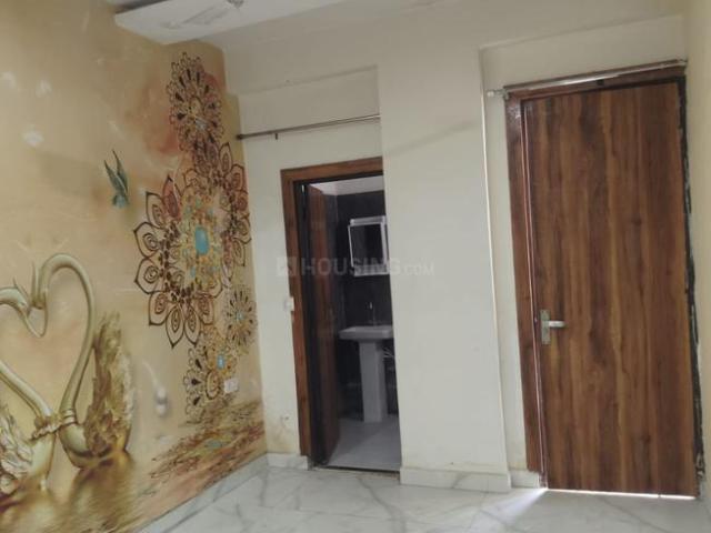 2 BHK Apartment in Noida Extension for rent Greater Noida. The reference number is 19673886