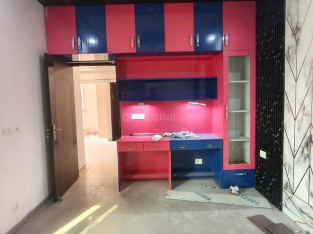 2 BHK Apartment in Noida Extension for rent Greater Noida. The reference number is 19684429