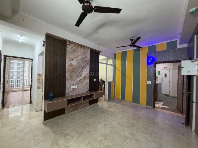 2 BHK Apartment in Noida Extension for rent Greater Noida. The reference number is 19689932