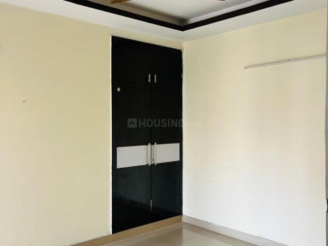 2 BHK Apartment in Noida Extension for rent Greater Noida. The reference number is 19701510