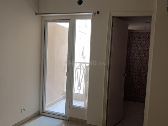 2 BHK Apartment in Noida Extension for rent Greater Noida. The reference number is 19888534