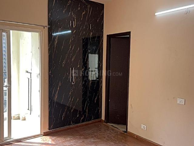 2 BHK Apartment in Noida Extension for rent Greater Noida. The reference number is 19970526