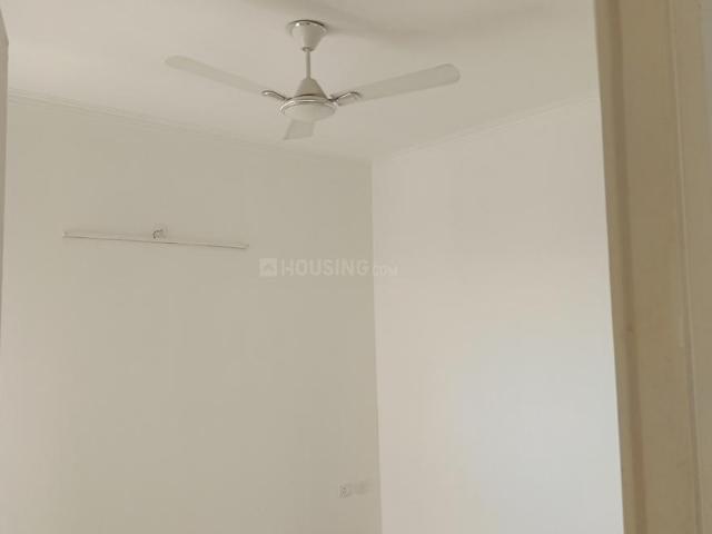 2 BHK Apartment in Noida Extension for rent Greater Noida. The reference number is 19165020