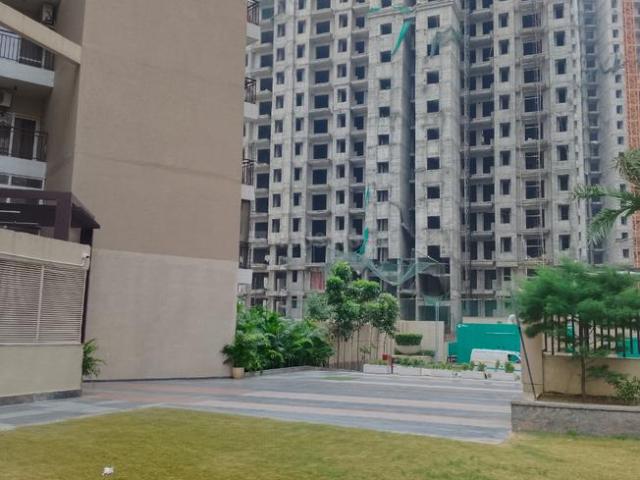 2 BHK Apartment in Noida Extension for rent Greater Noida. The reference number is 20795337
