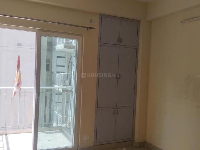 2 BHK Apartment in Noida Extension for rent Greater Noida. The reference number is 20031579