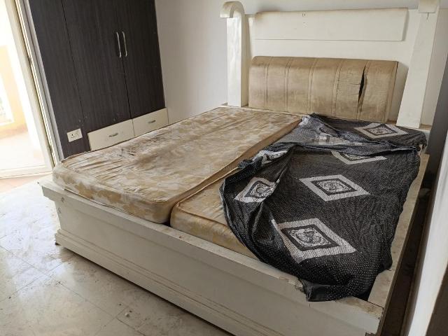 2 BHK Apartment in Noida Extension for rent Greater Noida. The reference number is 20095515