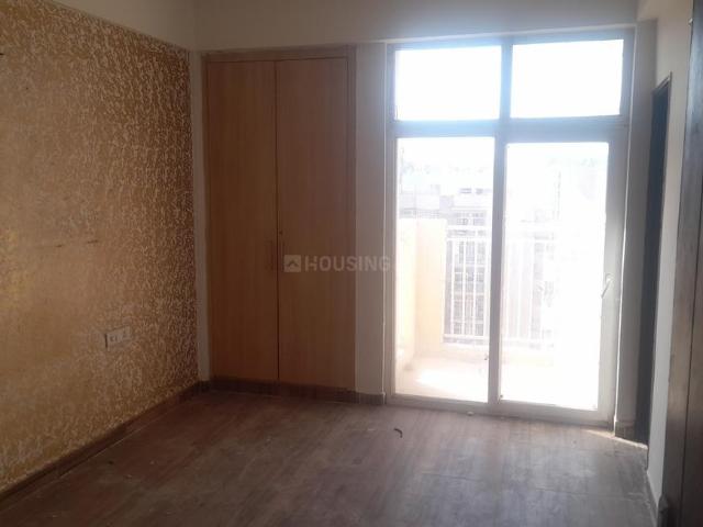 2 BHK Apartment in Noida Extension for rent Greater Noida. The reference number is 20113173
