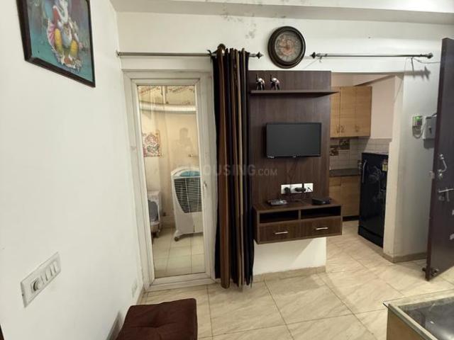 2 BHK Apartment in Noida Extension for rent Greater Noida. The reference number is 20201115