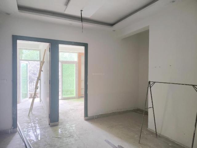 2 BHK Apartment in Noida Extension for resale Greater Noida. The reference number is 14968194