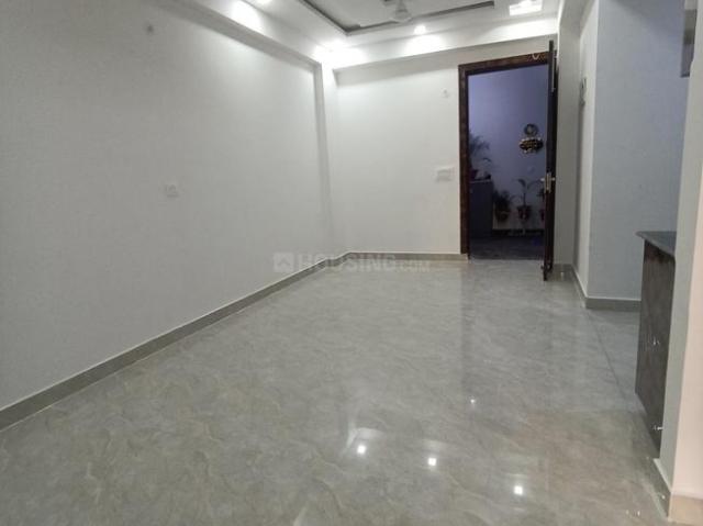 2 BHK Apartment in Noida Extension for resale Greater Noida. The reference number is 15218783