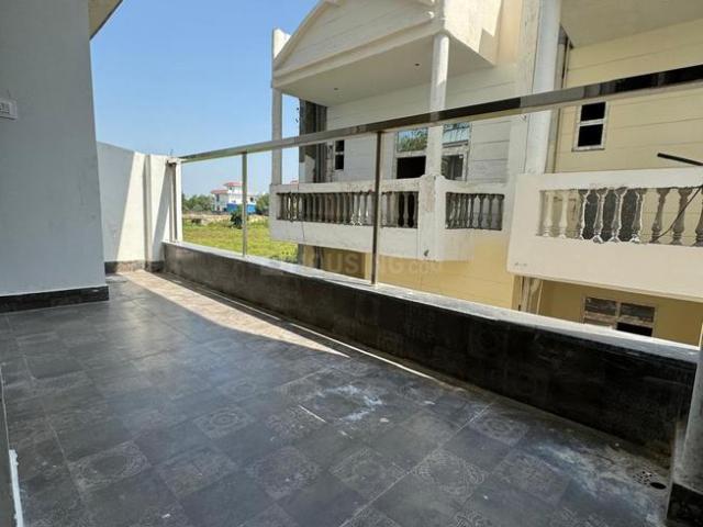 2 BHK Apartment in Noida Extension for resale Greater Noida. The reference number is 16484344