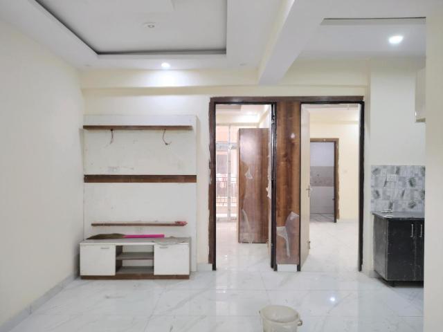 2 BHK Apartment in Noida Extension for resale Greater Noida. The reference number is 17484797