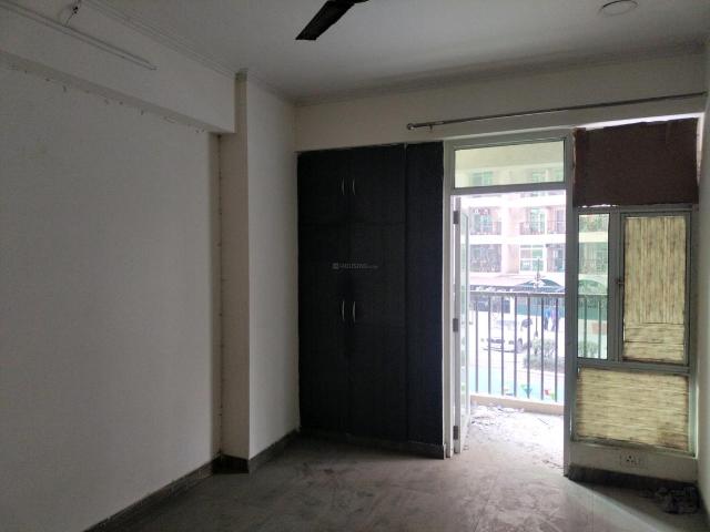 2 BHK Apartment in Noida Extension for resale Greater Noida. The reference number is 17883208