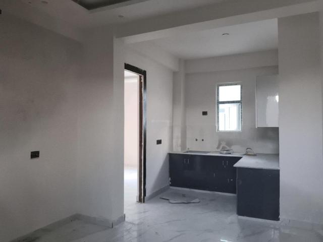2 BHK Apartment in Noida Extension for resale Greater Noida. The reference number is 18192448