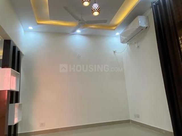 2 BHK Apartment in Noida Extension for resale Greater Noida. The reference number is 18296015