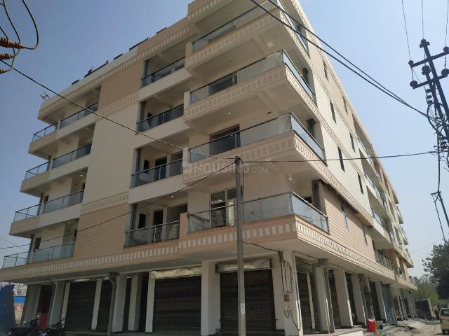 2 BHK Apartment in Noida Extension for resale Greater Noida. The reference number is 18216882