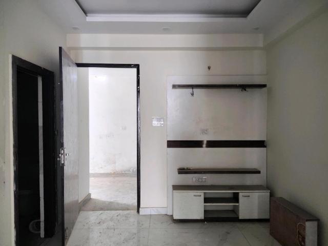 2 BHK Apartment in Noida Extension for resale Greater Noida. The reference number is 18329444