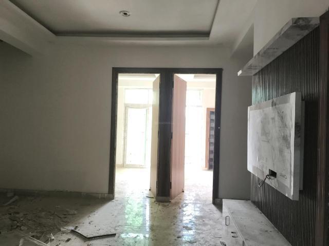 2 BHK Apartment in Noida Extension for resale Greater Noida. The reference number is 18672953