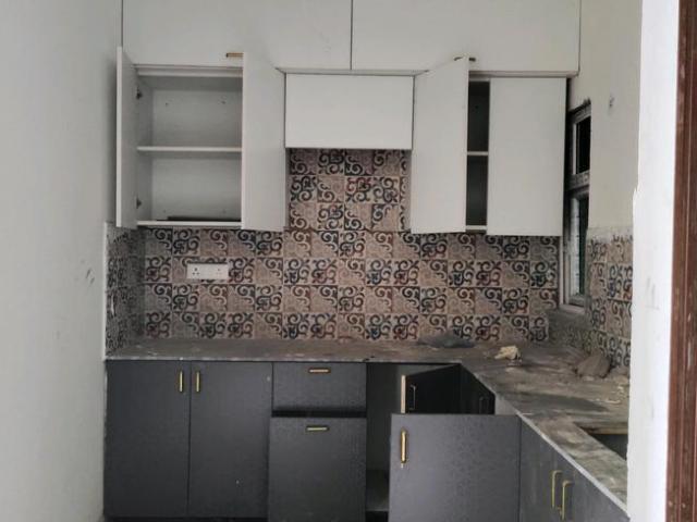 2 BHK Apartment in Noida Extension for resale Greater Noida. The reference number is 18863095