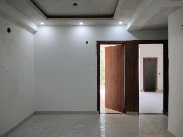 2 BHK Apartment in Noida Extension for resale Greater Noida. The reference number is 18863109