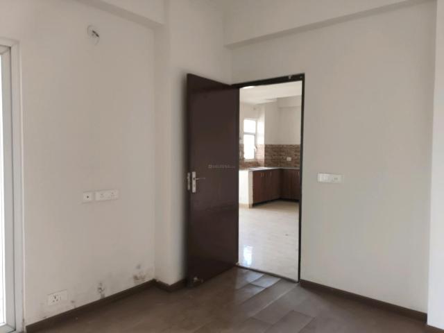 2 BHK Apartment in Noida Extension for resale Greater Noida. The reference number is 18953720