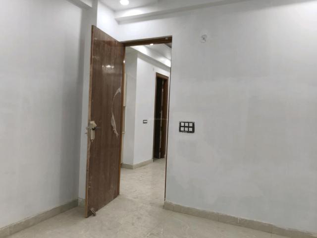 2 BHK Apartment in Noida Extension for resale Greater Noida. The reference number is 19064543