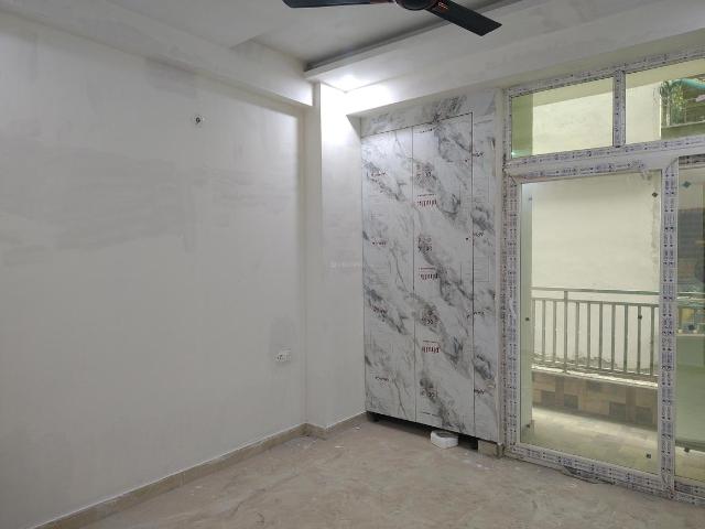2 BHK Apartment in Noida Extension for resale Greater Noida. The reference number is 19092837