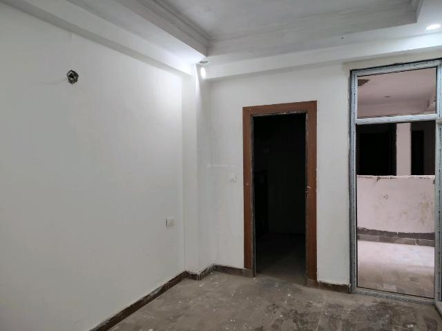 2 BHK Apartment in Noida Extension for resale Greater Noida. The reference number is 19220440