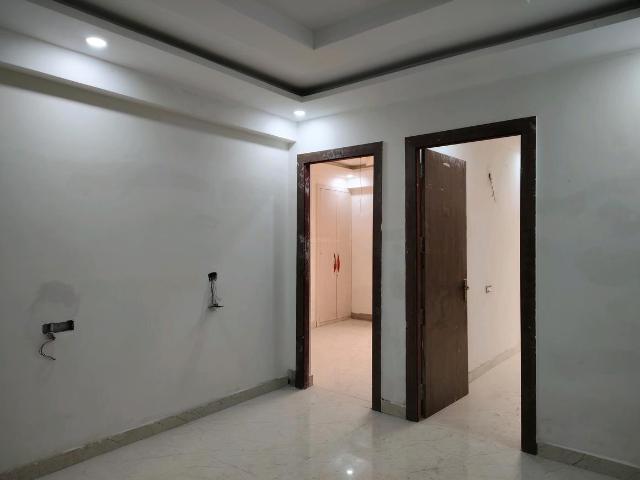 2 BHK Apartment in Noida Extension for resale Greater Noida. The reference number is 19397580