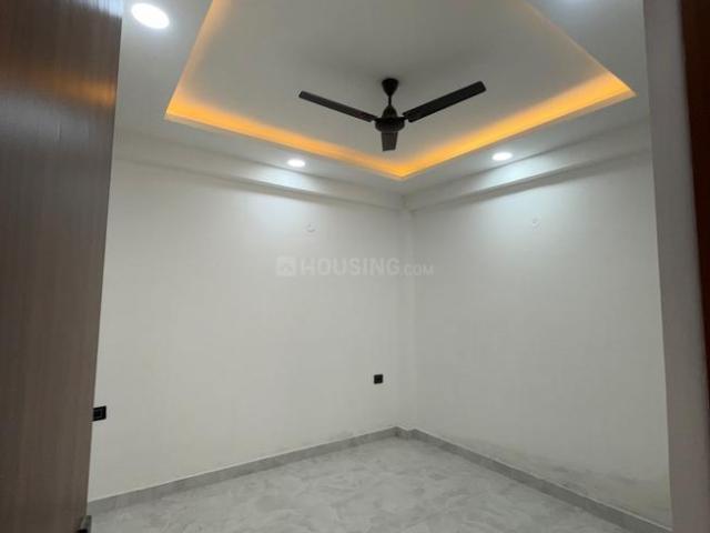 2 BHK Apartment in Noida Extension for resale Greater Noida. The reference number is 19320295