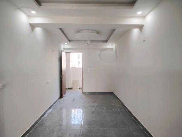 2 BHK Apartment in Noida Extension for resale Greater Noida. The reference number is 19490274