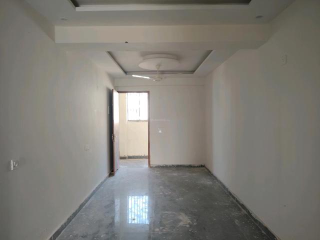 2 BHK Apartment in Noida Extension for resale Greater Noida. The reference number is 19490360