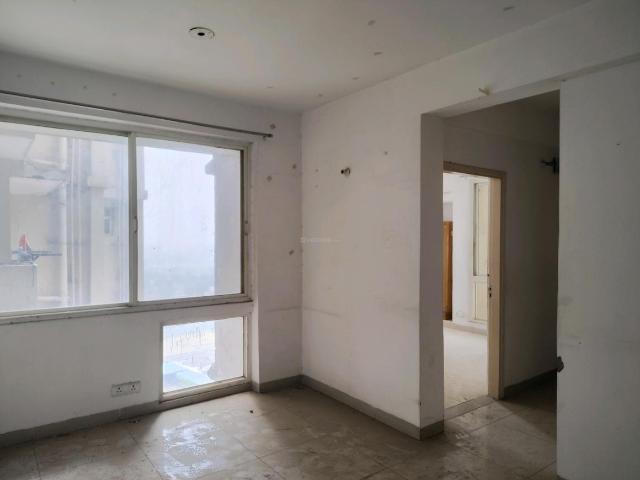 2 BHK Apartment in Noida Extension for resale Greater Noida. The reference number is 19657264